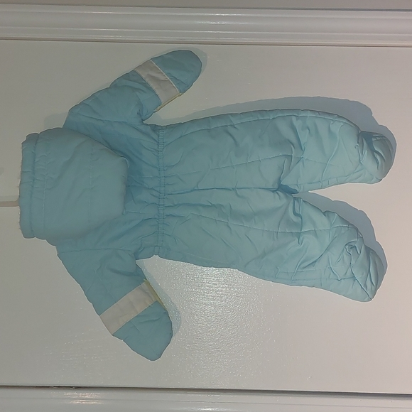 Vtg Baby Boy Blue Snowsuit with embroidered train size 9-12 months - Picture 4 of 5